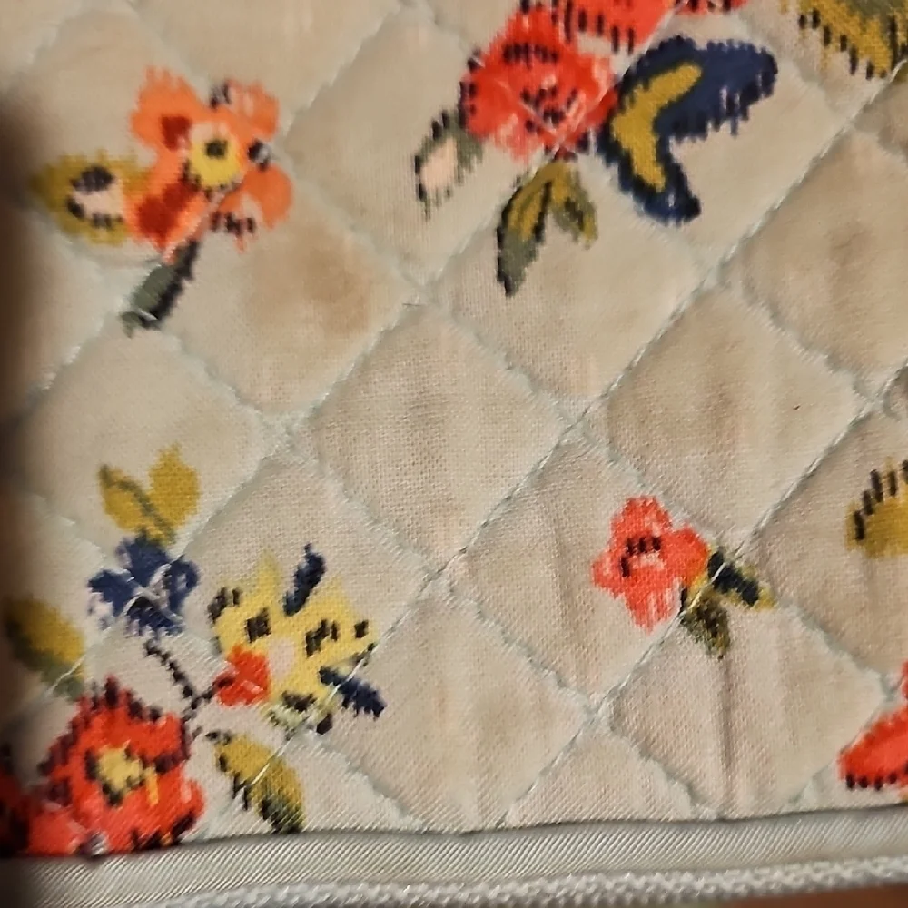 Vera Bradley Floral Quilted Bag - Cream